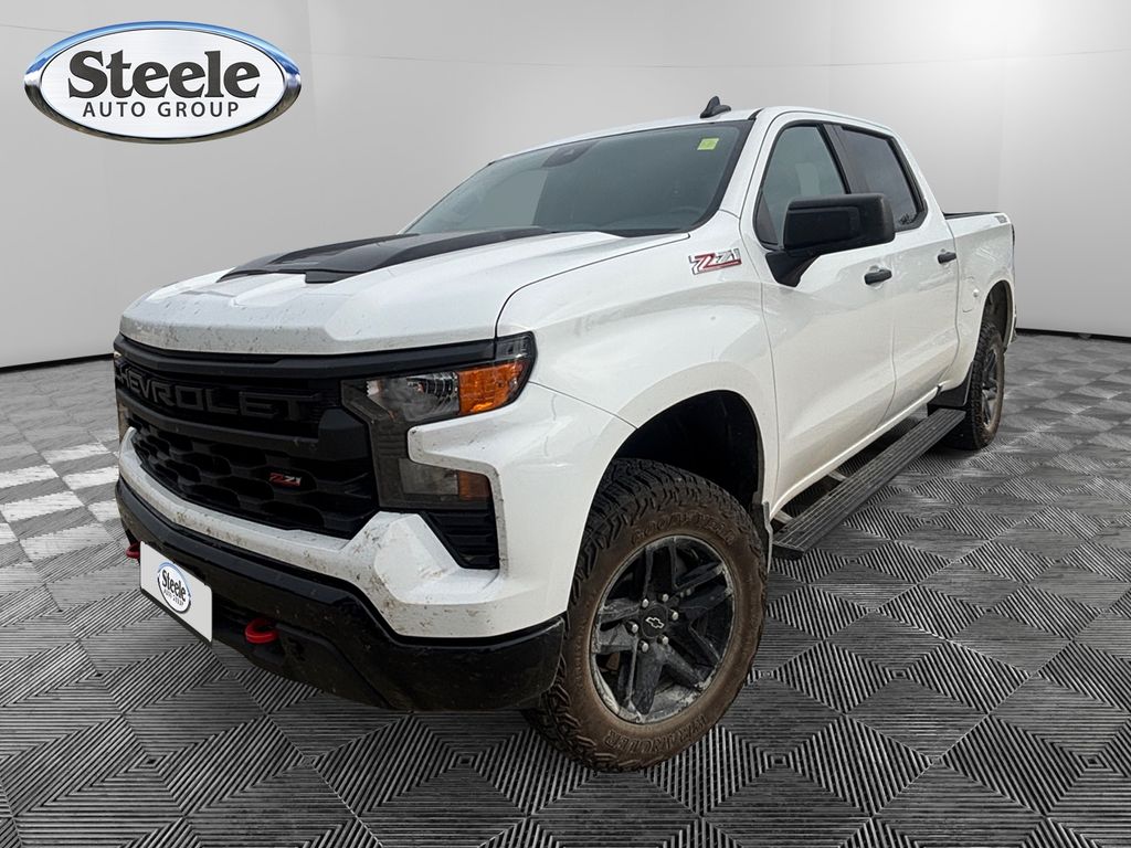 Summit White 2024 Chevrolet Silverado 1500 Pickup Truck Four-Wheel Drive Automatic