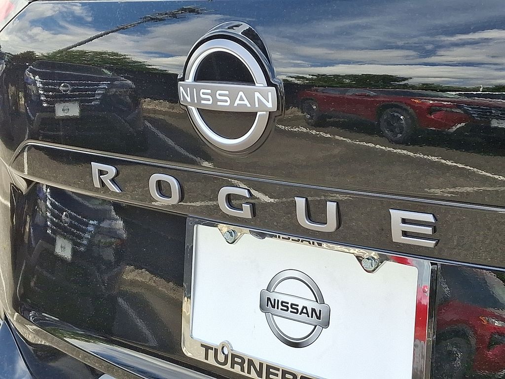 Thumbnail: 2026 Nissan Rogue - 10