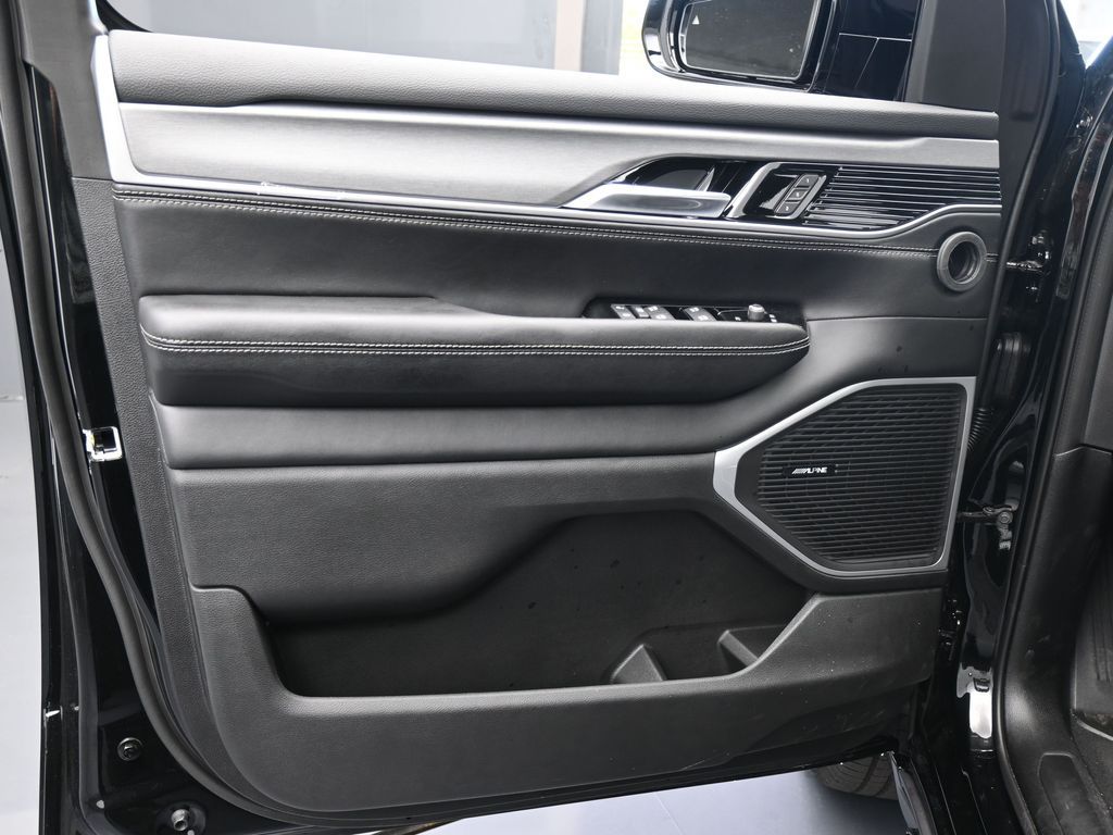 New 2026 High Gloss Black Jeep Limited Altitude image 24