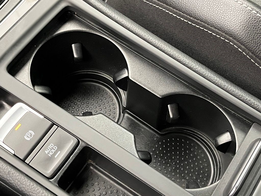 Thumbnail: 2016 Volkswagen Golf - 16