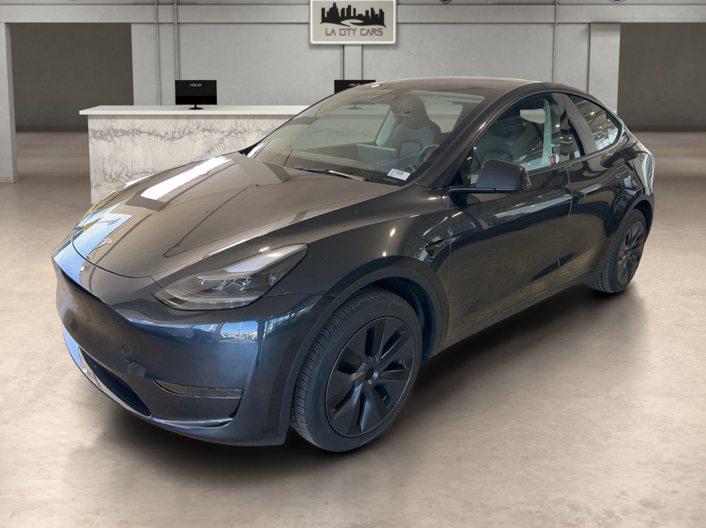 2025 Tesla Model Y Long Range RWD
