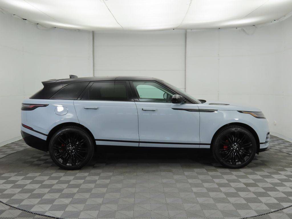 2025 Land Rover Range Rover Velar Dynamic SE 4