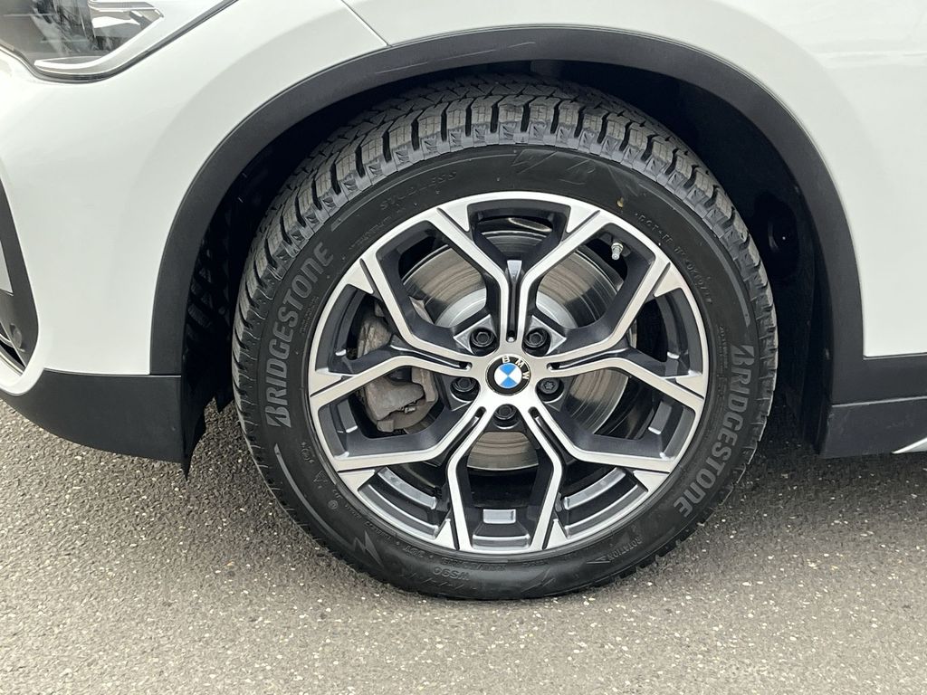 Thumbnail: 2021 BMW X1 - 10