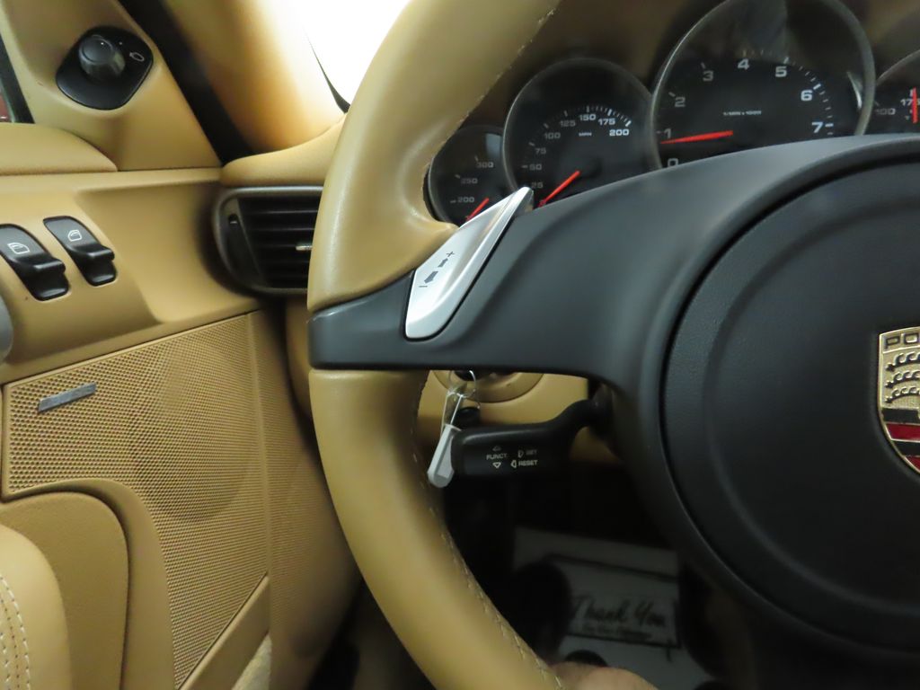 Thumbnail: 2011 Porsche 911 - 14