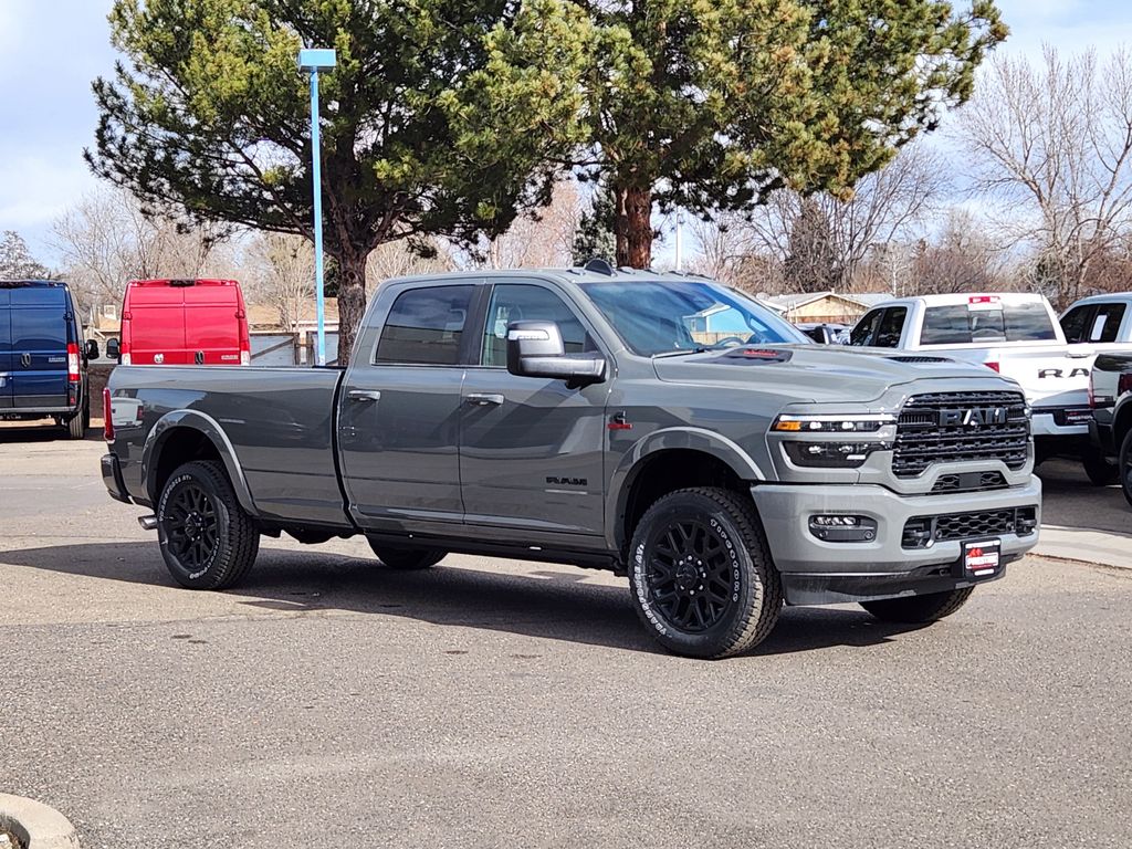 2026 RAM 3500 Limited Crew Cab LB 4WD