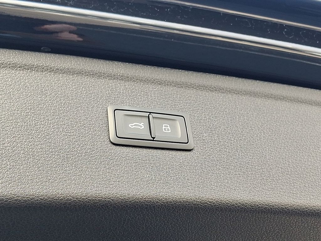 Thumbnail: 2025 Audi Q5 - 27