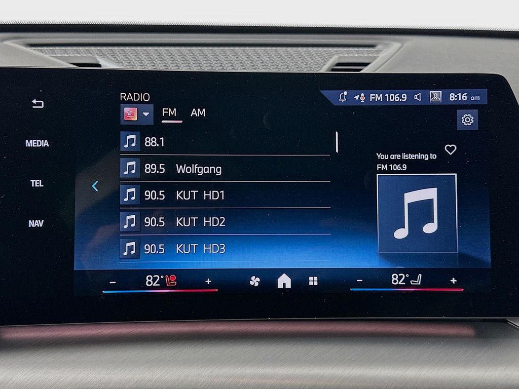 Thumbnail: 2026 BMW X1 - 11