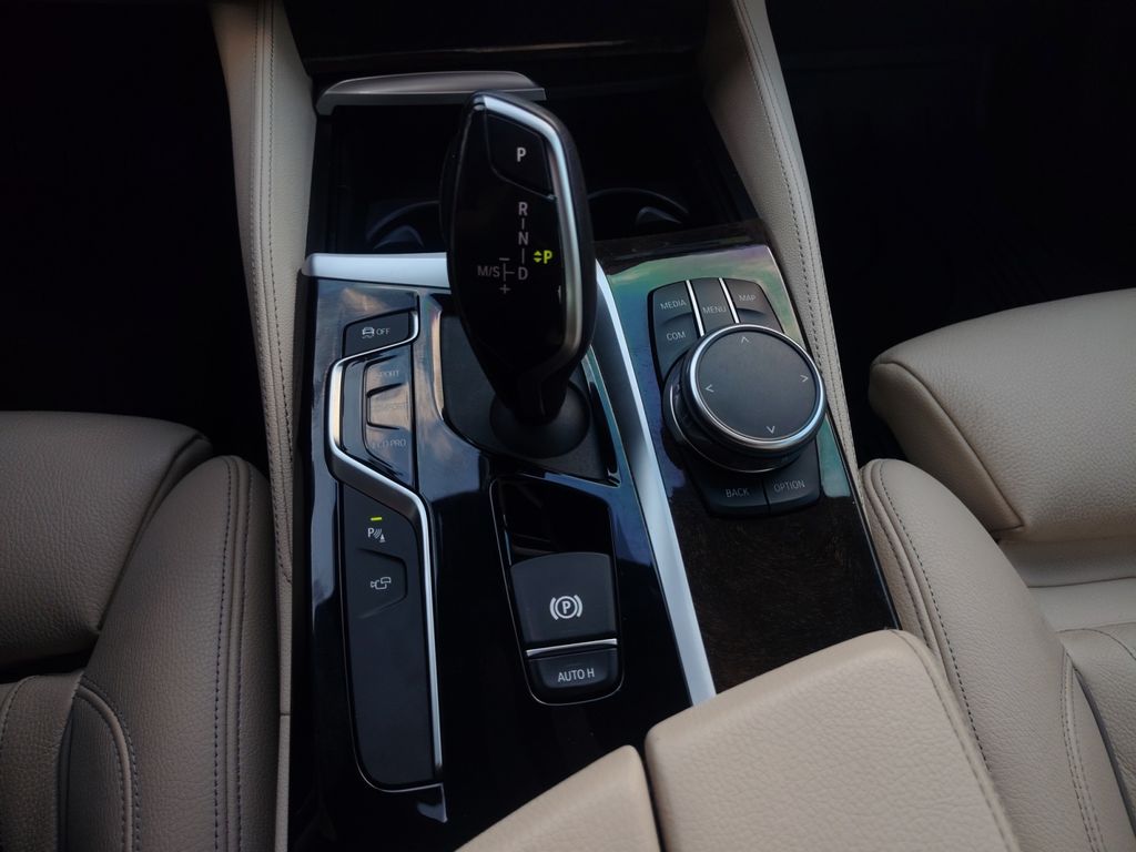 Used Car 2019 Bmw 5 Series  530i Xdrive For Sale Under $25,000 In Austin, Texas