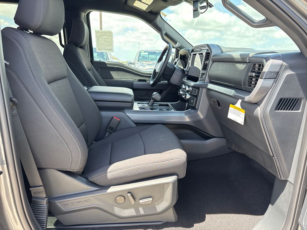 New 2026 Gray Ford XLT image 21