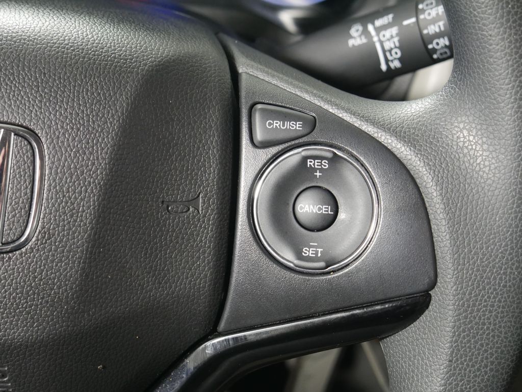 2022 Honda HR-V LX 17