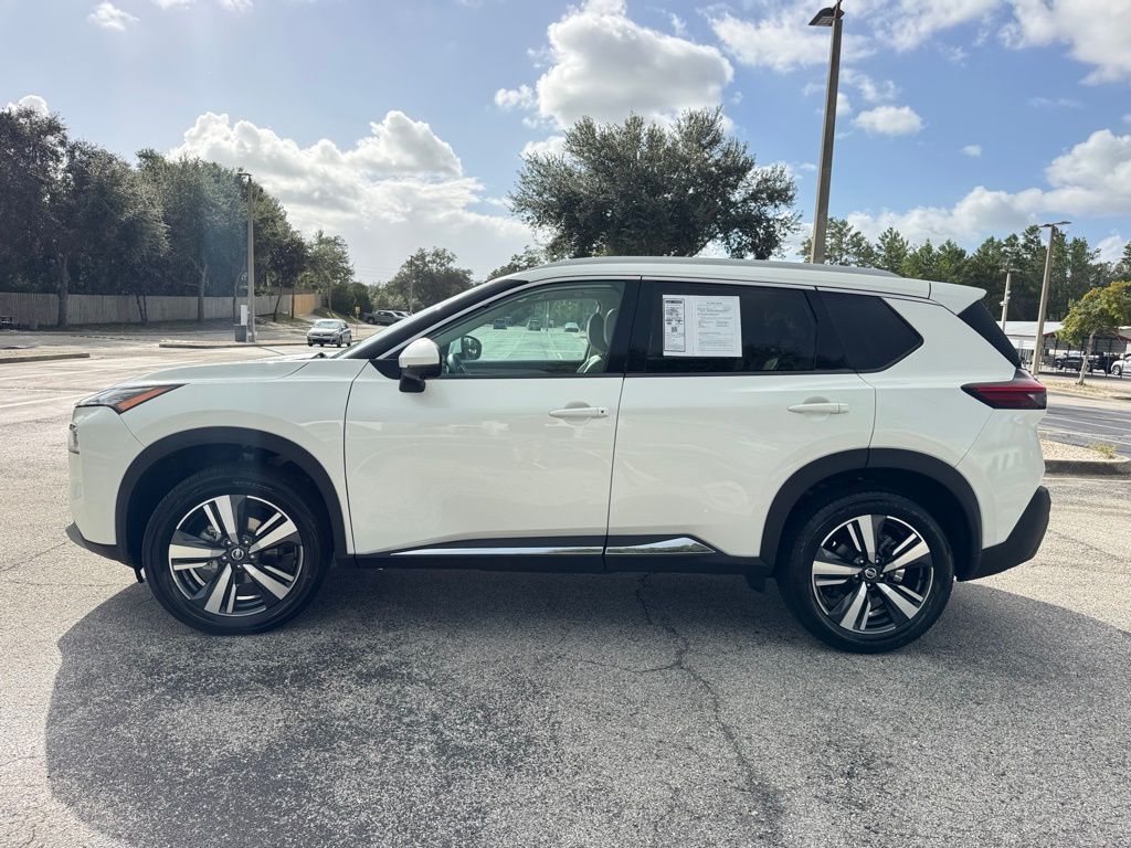 2021 Nissan Rogue SL photo 3