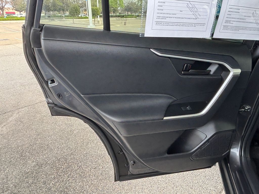 Thumbnail: 2024 Toyota RAV4 - 25