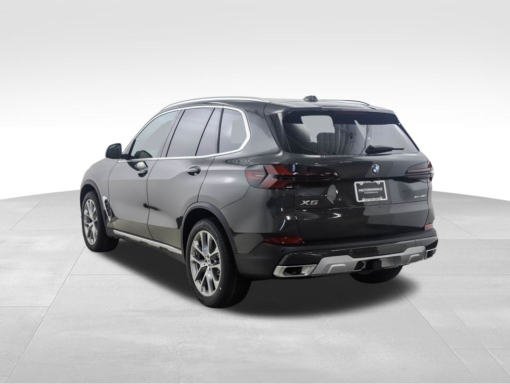 Thumbnail: 2026 BMW X5 - 3