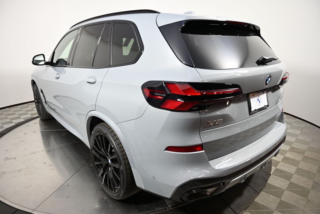 Thumbnail: 2026 BMW X5 - 3