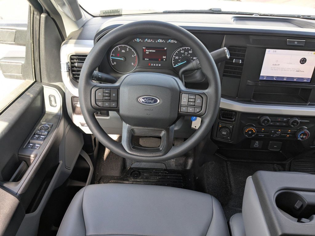 2025 Ford F-450 Chassis XL