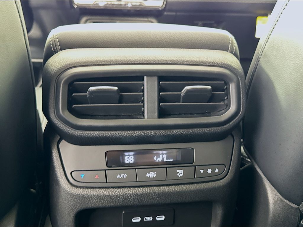 Used Car 2025 Honda Pilot  Touring For Sale Under $50,000 In Austin, Texas