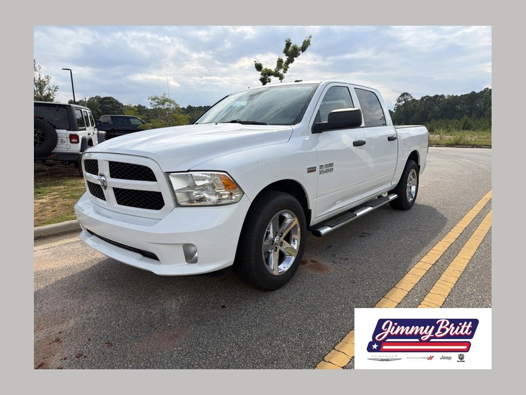 2016 RAM 1500 Express Crew Cab RWD
