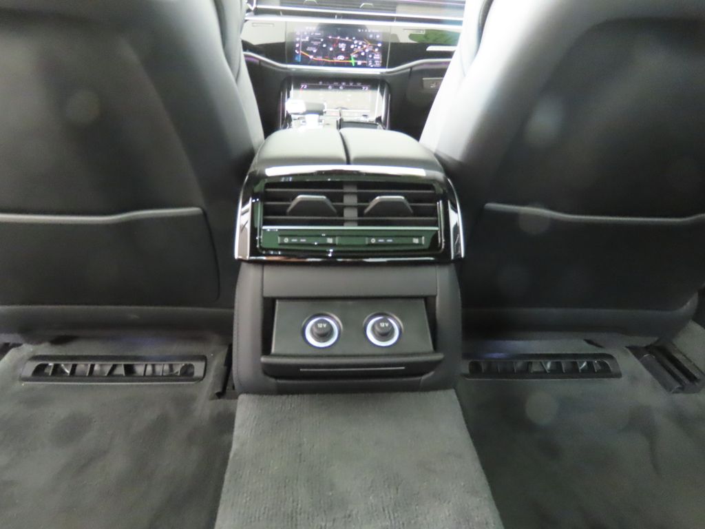 Thumbnail: 2025 Audi A8 - 27