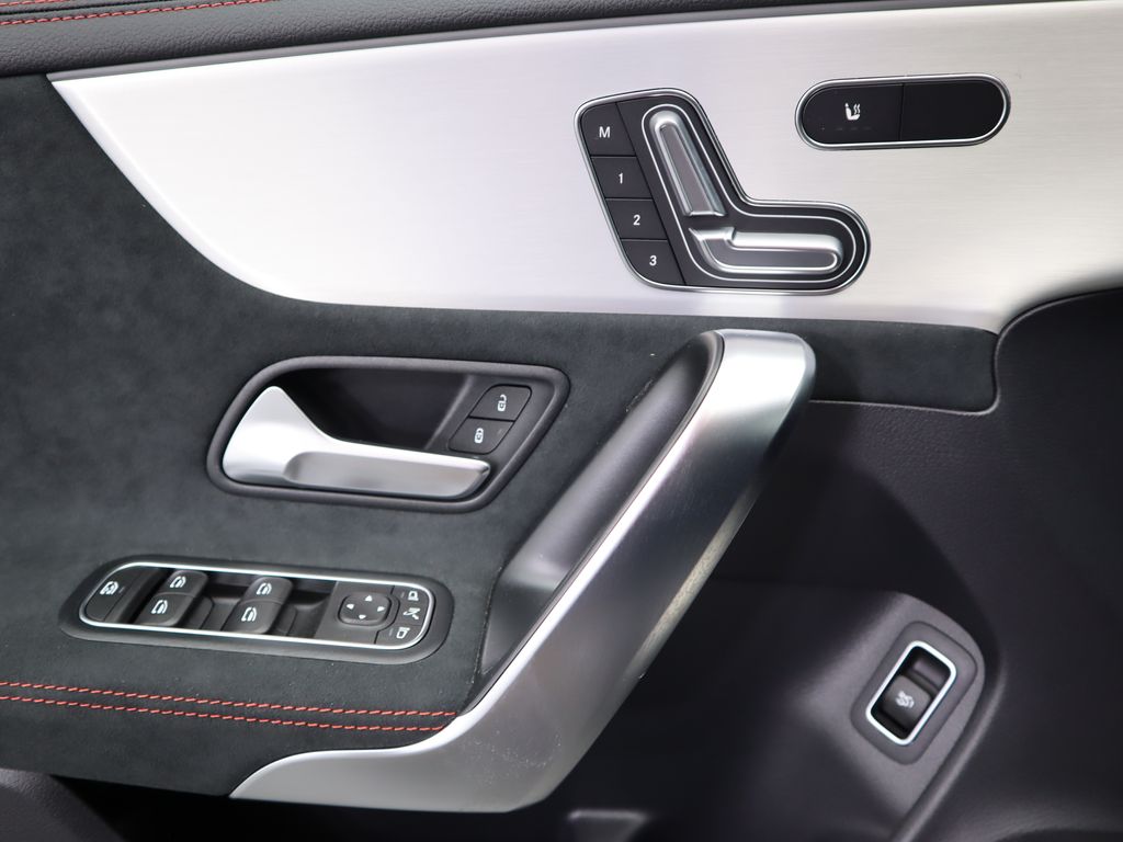 Thumbnail: 2025 Mercedes-Benz CLA - 23