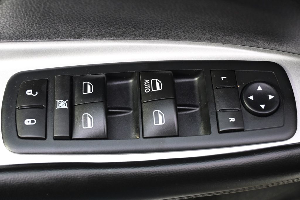 Used 2017 White Dodge SXT image 24