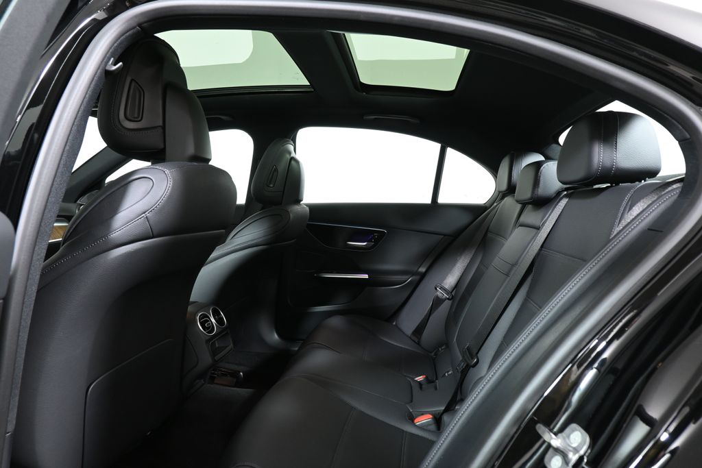 Thumbnail: 2025 Mercedes-Benz C-Class - 31