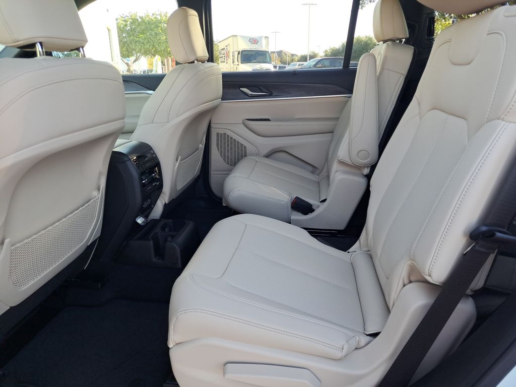 New Car 2025 Jeep Grand Cherokee L  Limited For Sale Under $50,000 In Austin, Texas