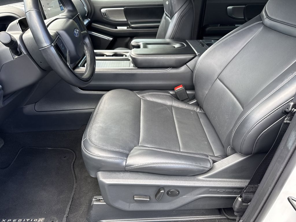 Used 2025 Ford Expedition Max SUV
