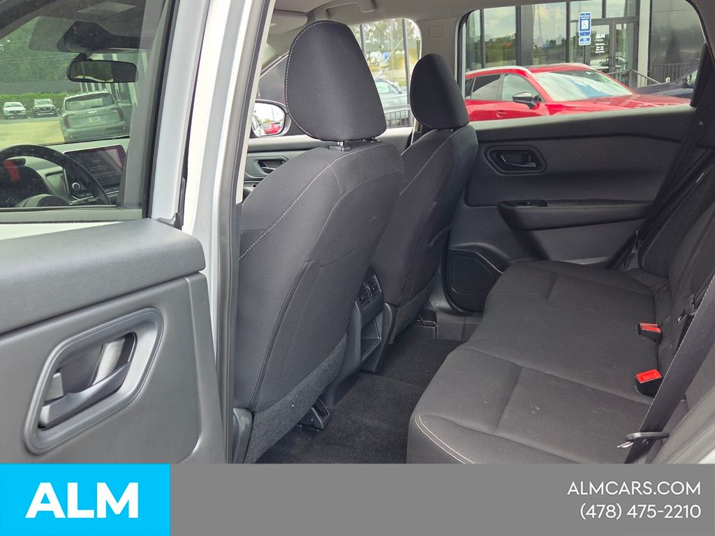 Used 2024 Silver Nissan S image 9