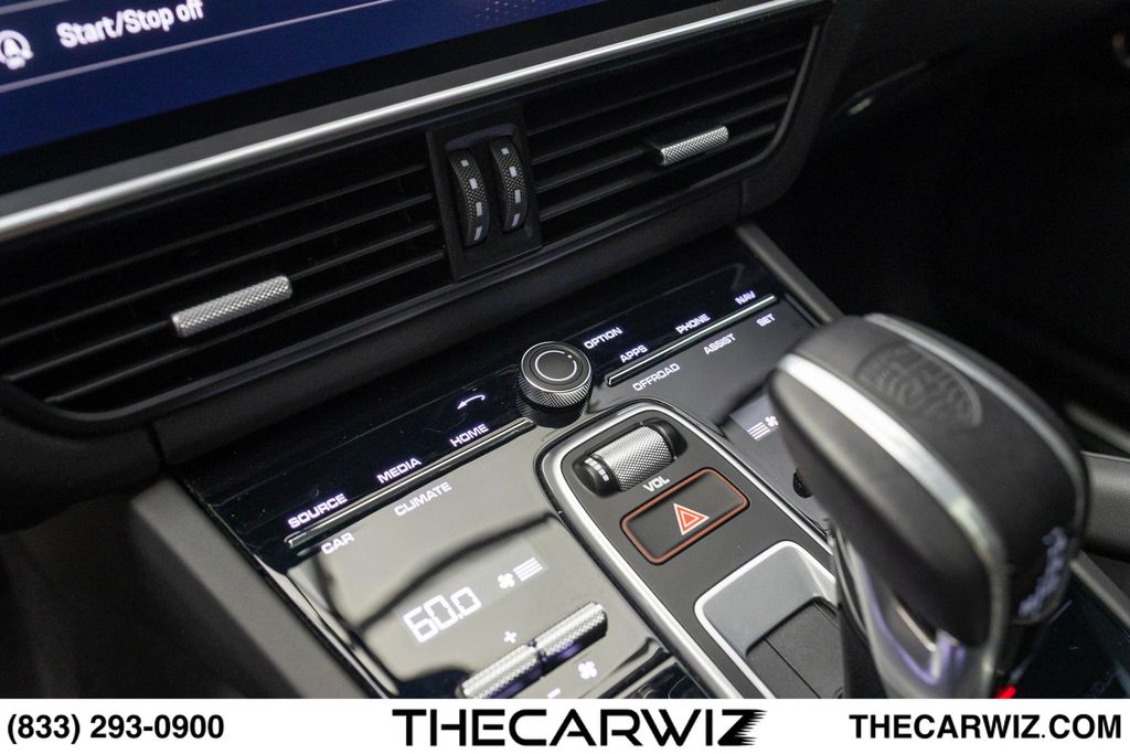 2023 Porsche Cayenne Coup Turbo - Photo 55