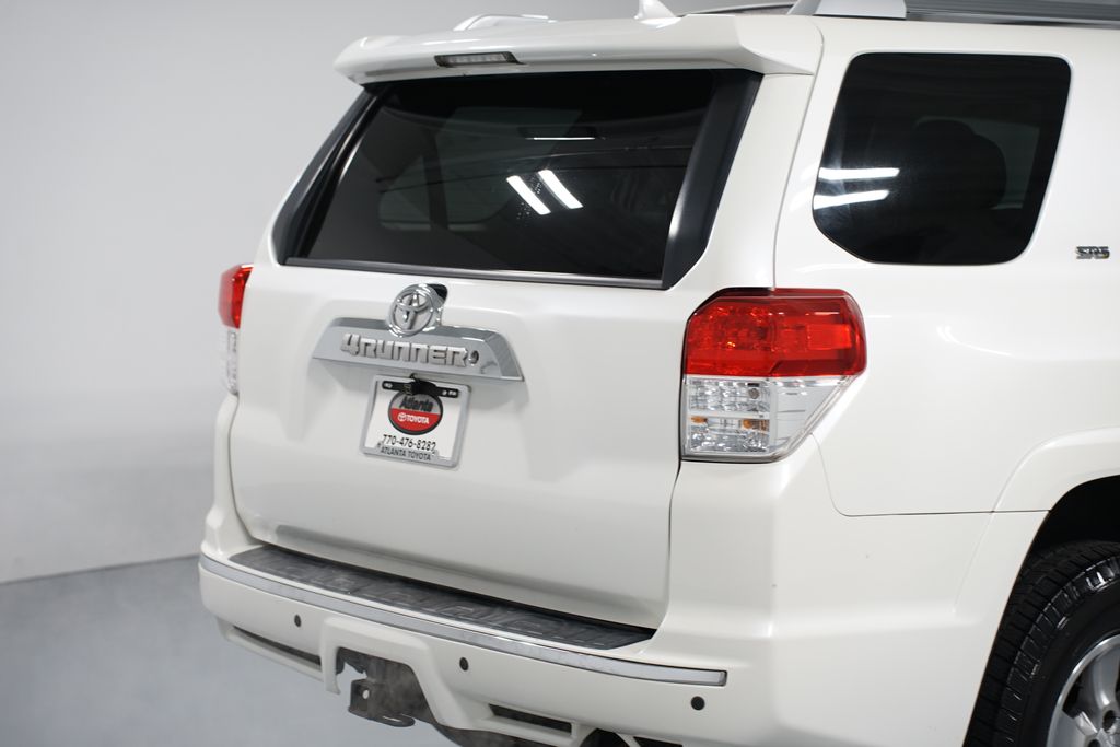 Thumbnail: 2011 Toyota 4Runner - 9