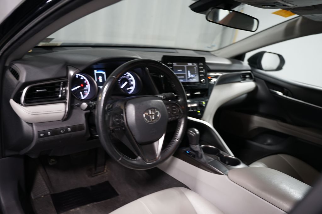 Thumbnail: 2021 Toyota Camry - 7