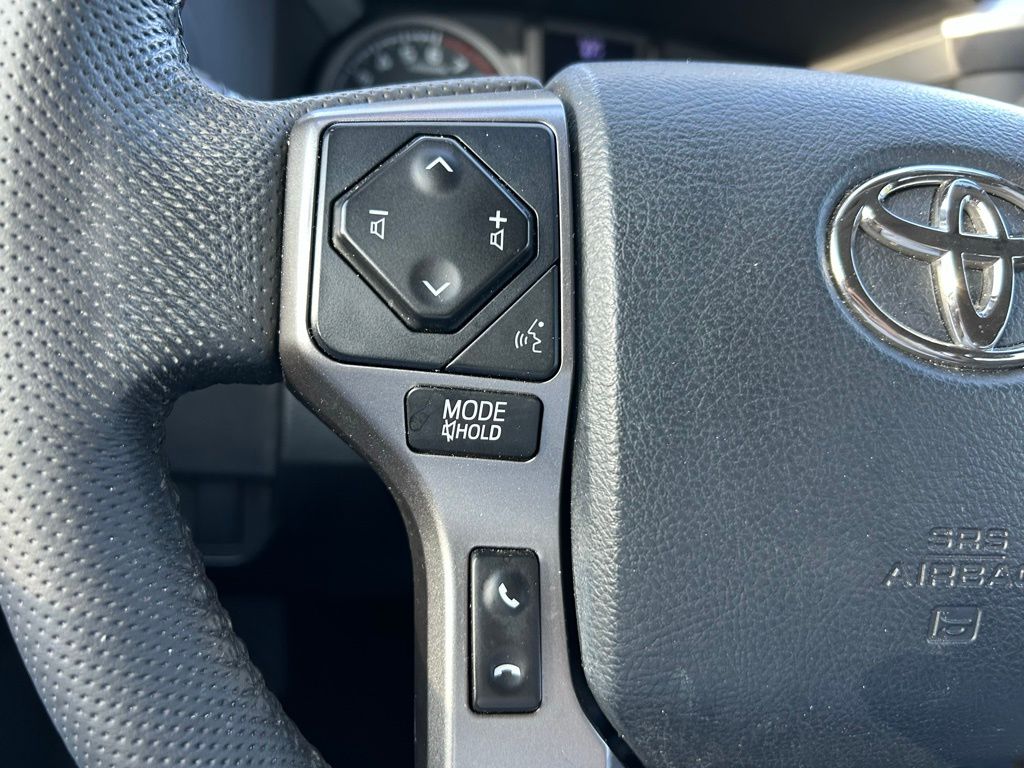 Thumbnail: 2020 Toyota Tacoma - 20