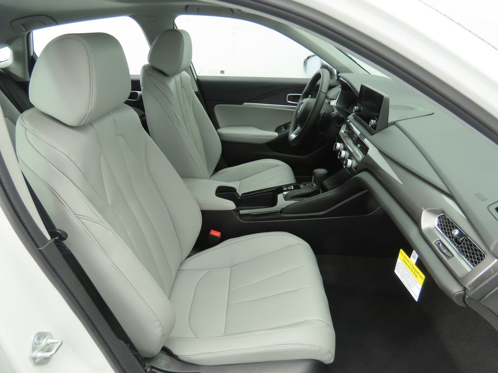 Thumbnail: 2025 Acura Integra - 22