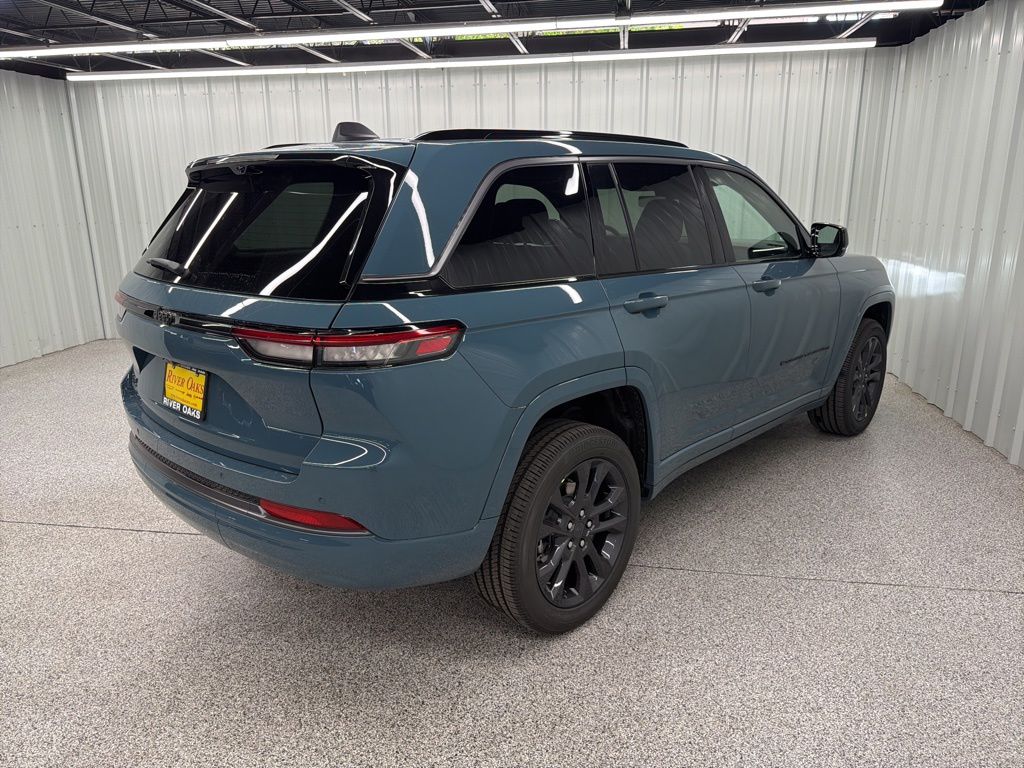 2026 Jeep Grand Cherokee Limited Reserve - 4