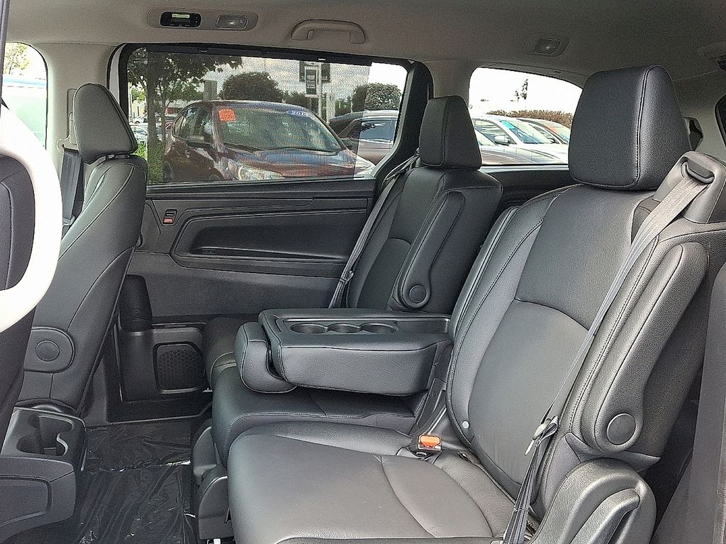Thumbnail: 2026 Honda Odyssey - 6