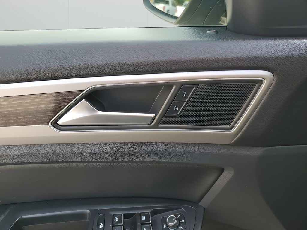 Used Car 2019 Volkswagen Atlas  3.6l V6 Se For Sale Under $20,000 In Austin, Texas