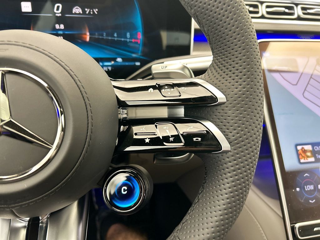 Thumbnail: 2026 Mercedes-Benz S-Class - 12