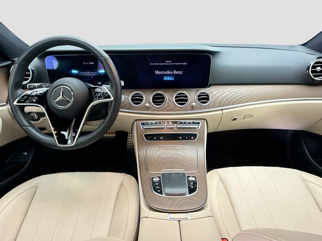 Thumbnail: 2022 Mercedes-Benz E-Class - 13