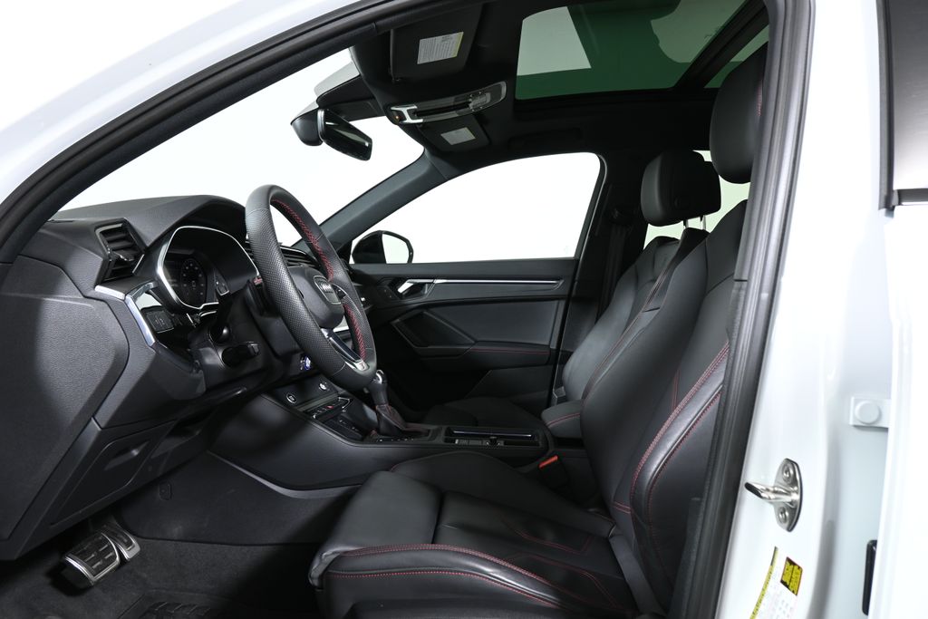 Thumbnail: 2025 Audi Q3 - 3