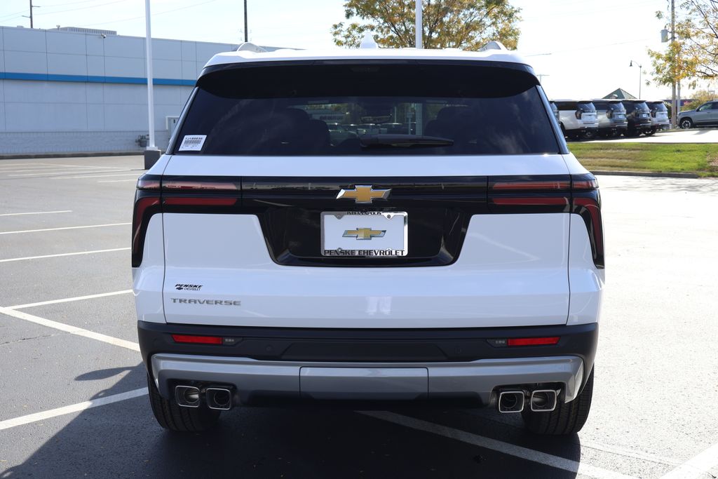 Thumbnail: 2026 Chevrolet Traverse - 6