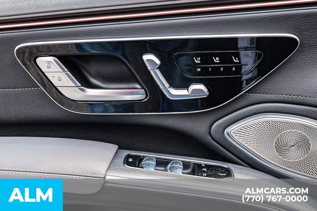Used 2023 Black Mercedes-Benz 580 image 43