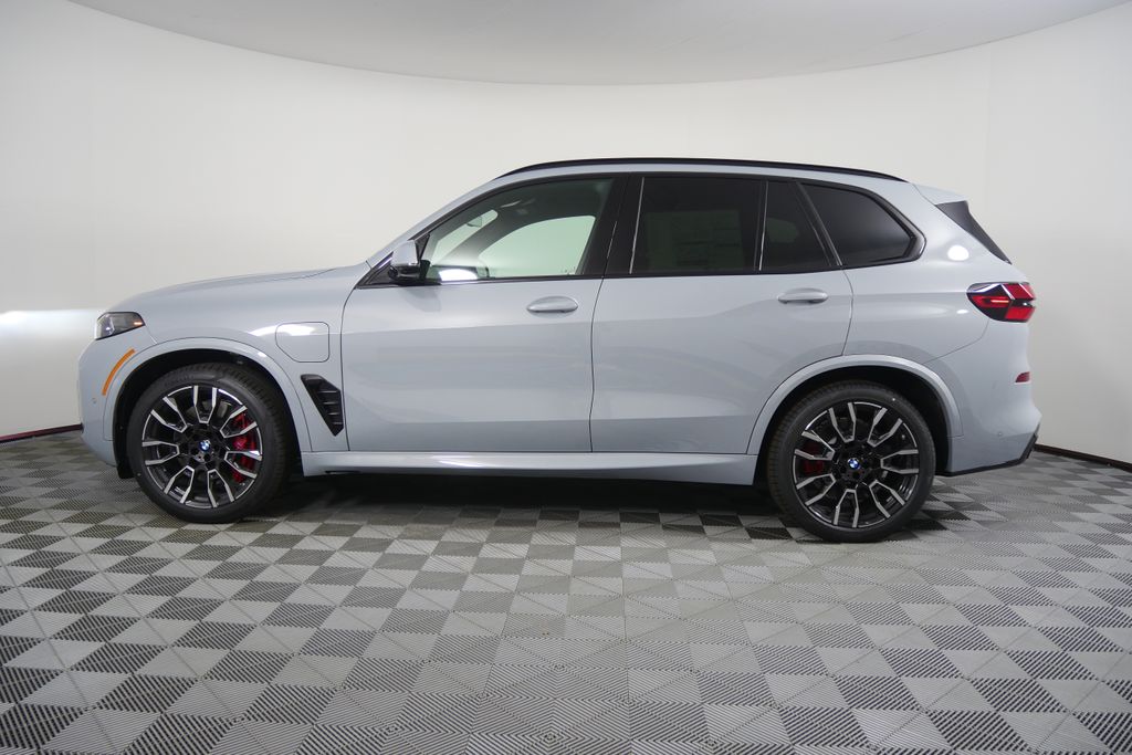 Thumbnail: 2026 BMW X5 - 6