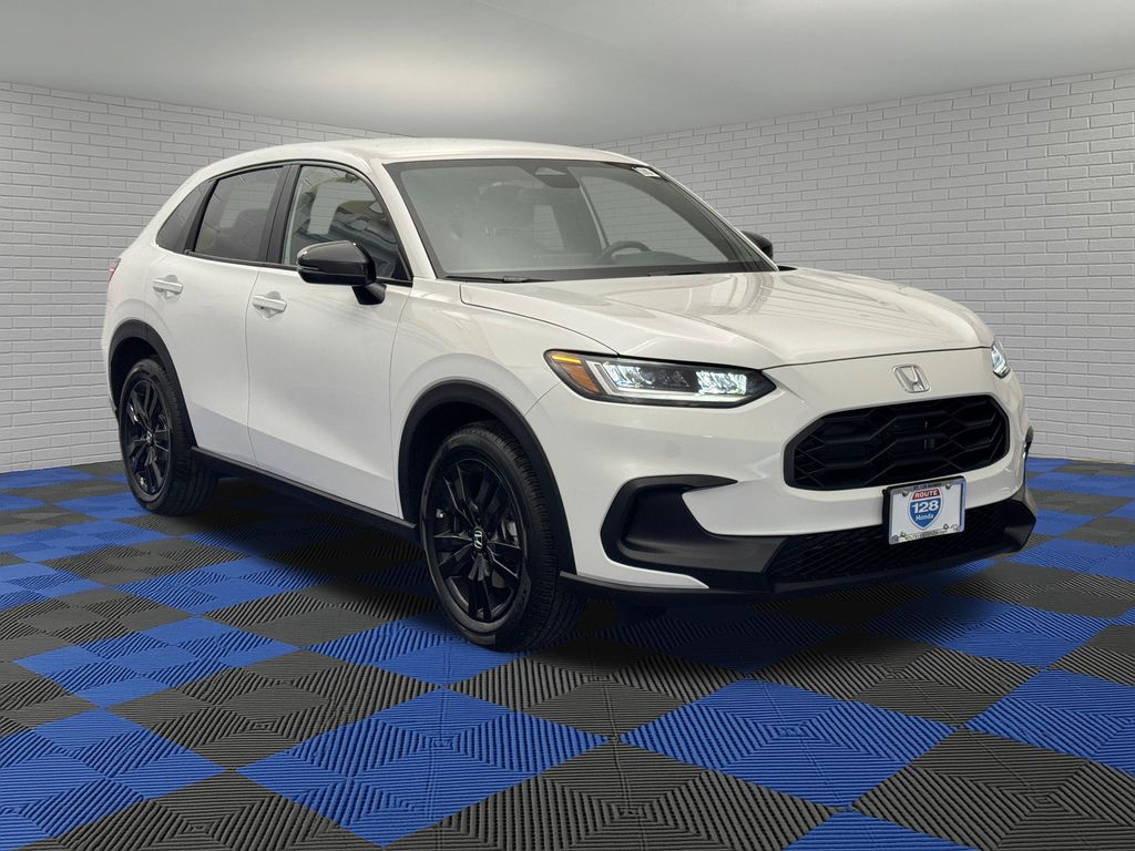 View vehicle photo 7