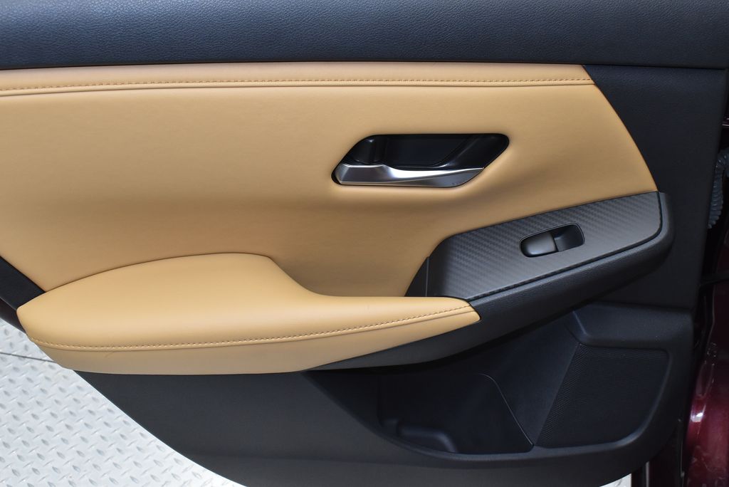 Thumbnail: 2023 Nissan Sentra - 31