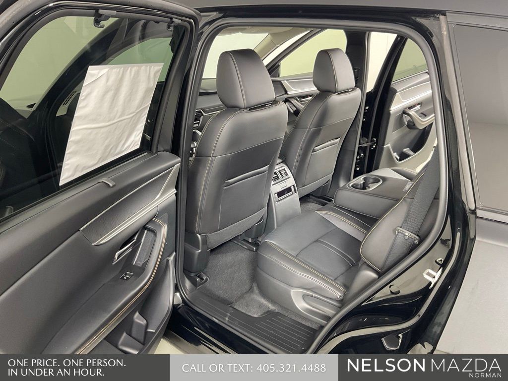 2026 Mazda CX-70 Preferred Package - Photo 13