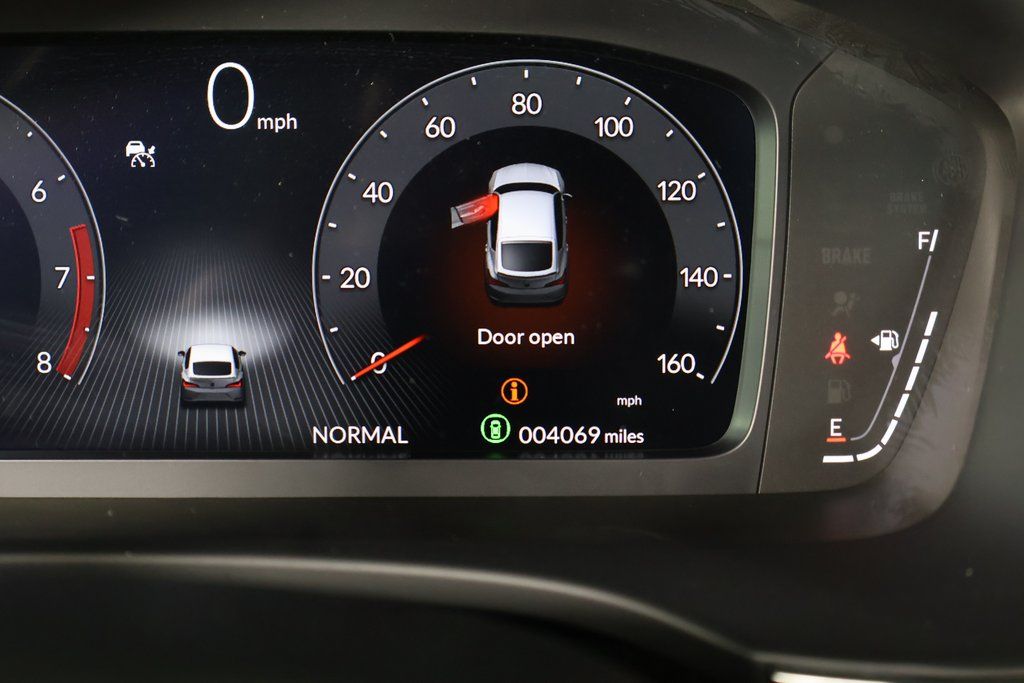 Thumbnail: 2025 Acura Integra - 17