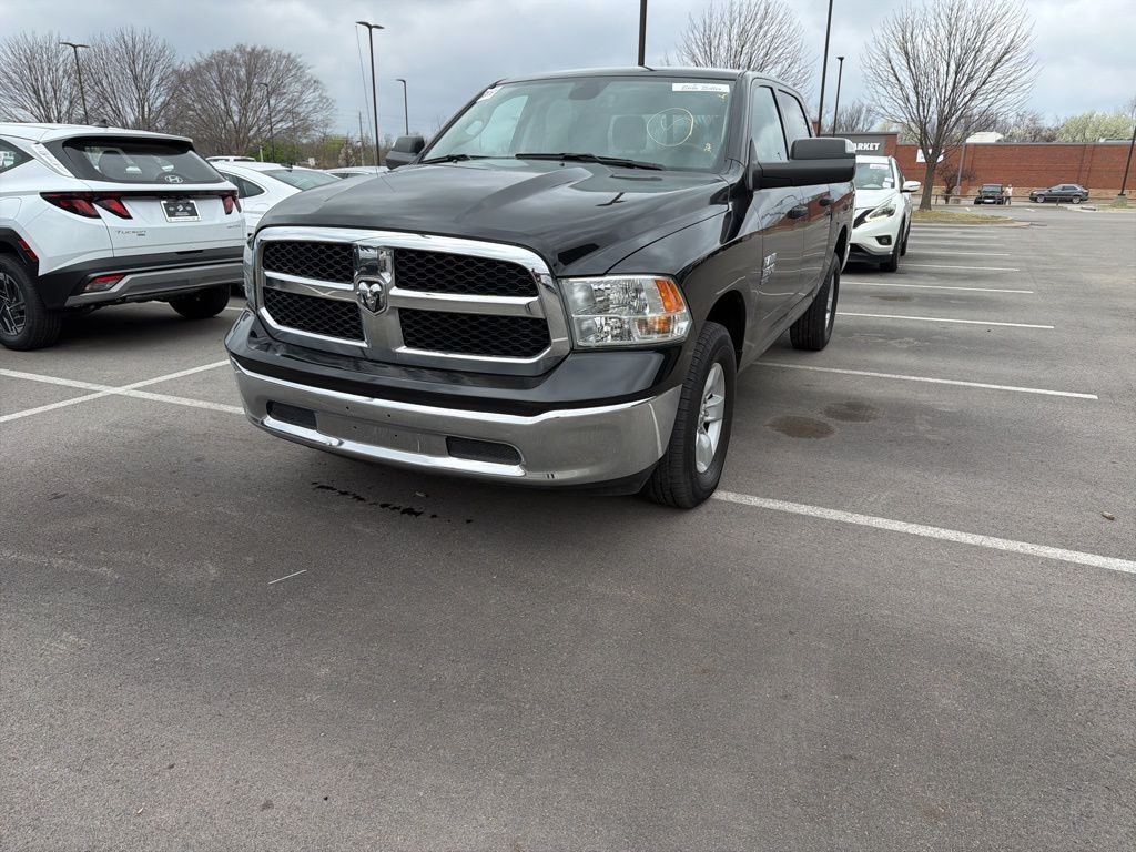 2023 RAM 1500 Classic SLT Crew Cab 4WD