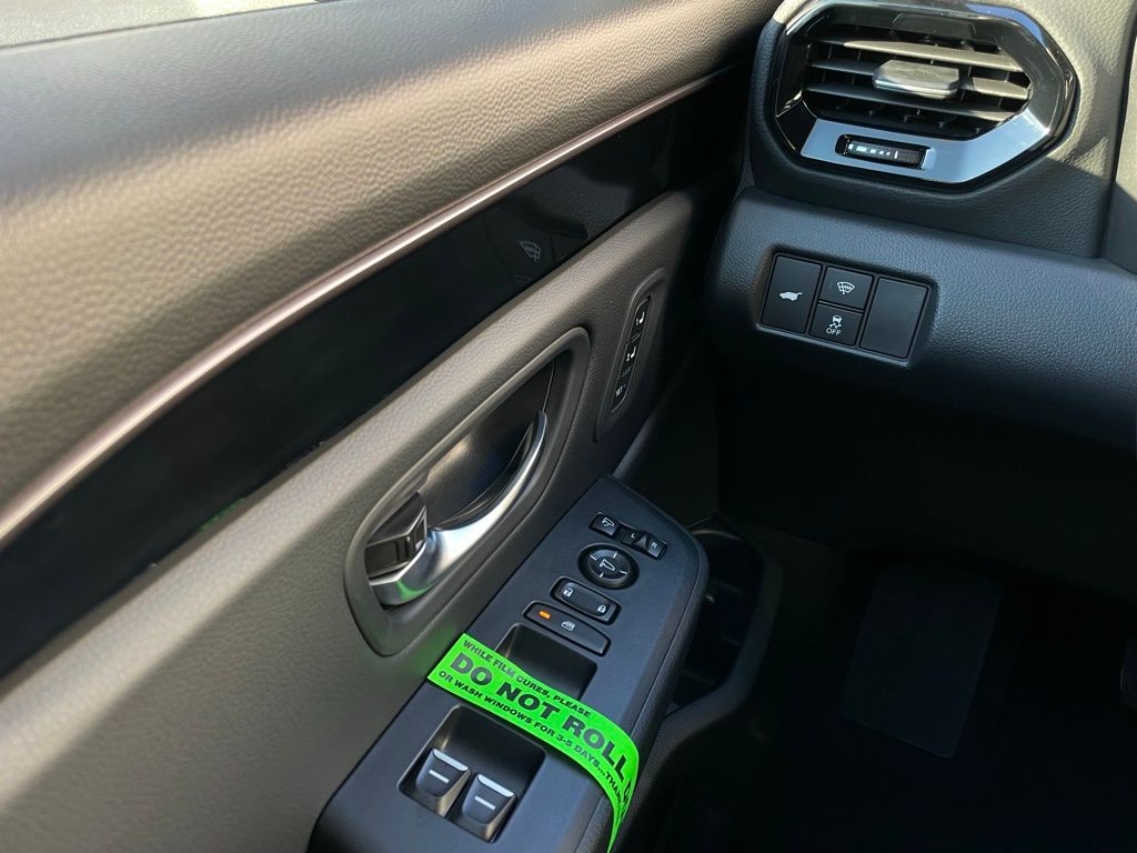 Thumbnail: 2025 Honda Pilot - 24