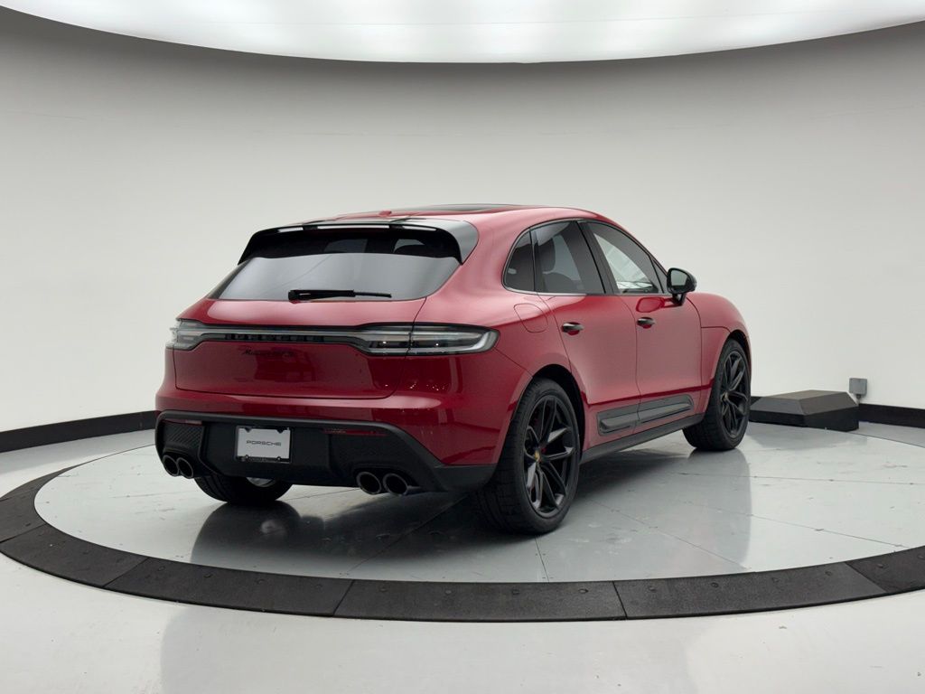 Thumbnail: 2026 Porsche Macan - 6
