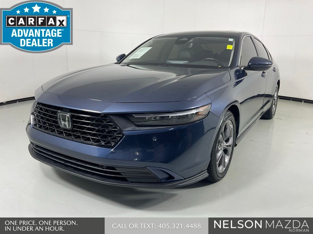 2023 Honda Accord Hybrid EX-L w/o BSI's photo